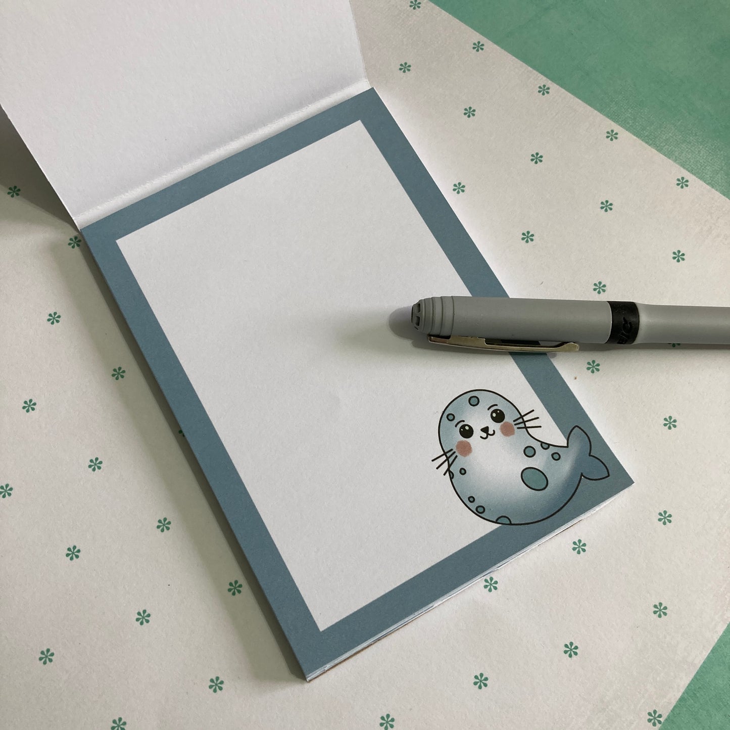 Sally the Seal Notepad Plain